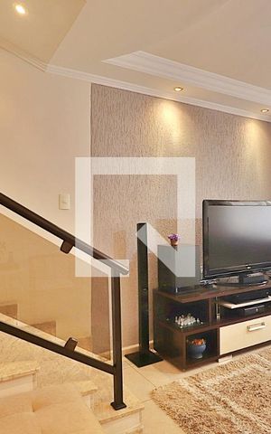 Casa à venda com 292m², 4 quartos e 5 vagasSala