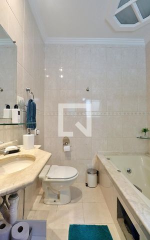 Casa à venda com 292m², 4 quartos e 5 vagasBanheiro do Quarto 2 - Suíte