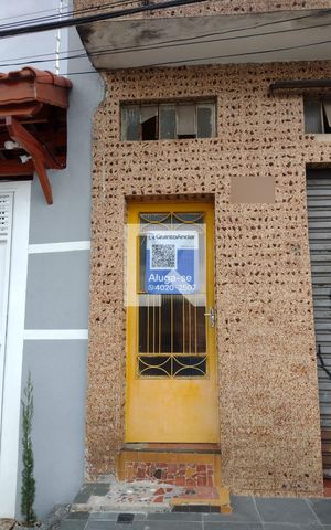 Casa para alugar com 60m², 2 quartos e sem vaga Casa para alugar com 60m², 2 quartos e sem vagaFachada
