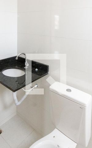 Apartamento à venda com 50m², 2 quartos e sem vaga Apartamento à venda com 50m², 2 quartos e sem vagaBanheiro