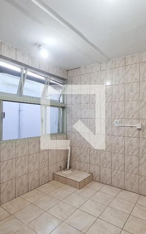 Apartamento à venda com 54m², 2 quartos e sem vaga Apartamento à venda com 54m², 2 quartos e sem vagaCozinha