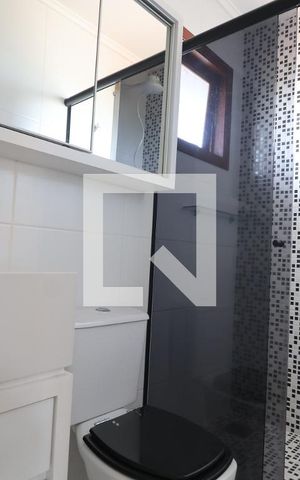 Casa de condomínio à venda com 110m², 3 quartos e 3 vagasBanheiro