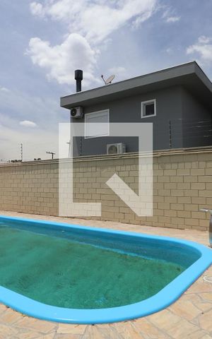 Casa de condomínio à venda com 110m², 3 quartos e 3 vagasÁrea comum - Piscina