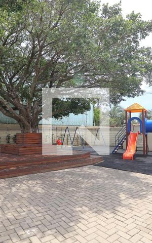 Casa de condomínio à venda com 110m², 3 quartos e 3 vagasÁrea comum - Playground