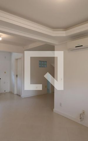 Casa de condomínio à venda com 110m², 3 quartos e 3 vagasSala
