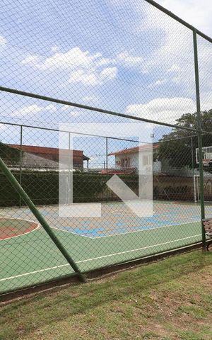 Casa de condomínio à venda com 110m², 3 quartos e 3 vagasQuadra Esportiva