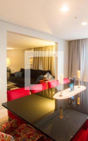 Apartamento à venda com 240m², 3 quartos e 2 vagasSala