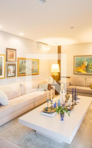 Apartamento à venda com 240m², 3 quartos e 2 vagasSala