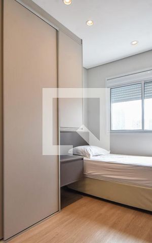 Apartamento para alugar com 77m², 2 quartos e 1 vagaQuarto 02