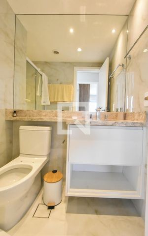 Apartamento para alugar com 77m², 2 quartos e 1 vagaBanheiro 02