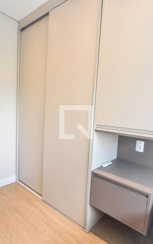 Apartamento para alugar com 77m², 2 quartos e 1 vagaQuarto 02