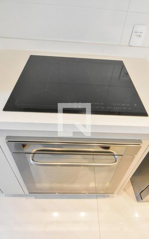 Apartamento para alugar com 77m², 2 quartos e 1 vagaCozinha