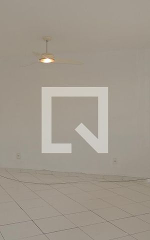 Casa à venda com 95m², 3 quartos e sem vagaSala