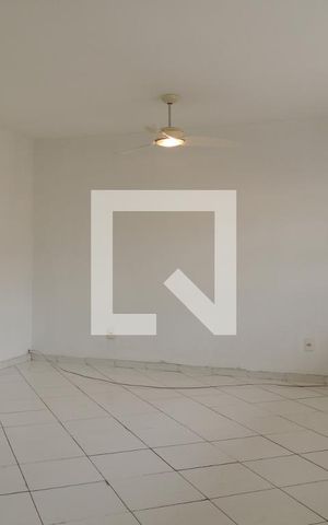 Casa à venda com 95m², 3 quartos e sem vagaSala