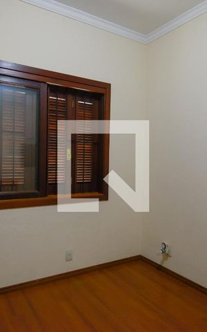 Casa para alugar com 512m², 6 quartos e NaN vagasQuarto 1
