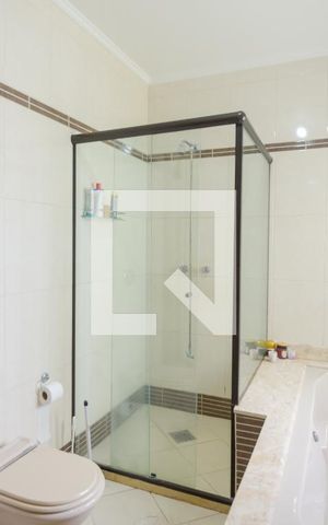 Casa para alugar com 512m², 6 quartos e NaN vagasSuíte - Banheiro
