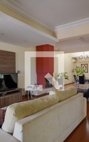 Casa para alugar com 512m², 6 quartos e NaN vagasSala