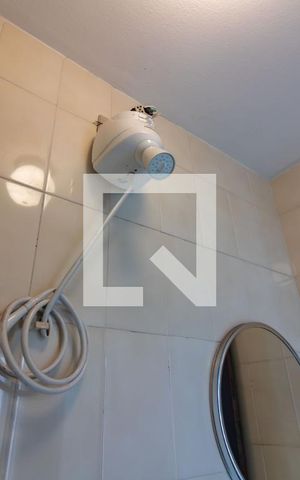 Casa à venda com 100m², 2 quartos e 2 vagasÁrea de Serviço, banheiro 