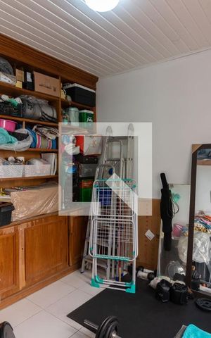 Casa à venda com 100m², 2 quartos e 2 vagasÁrea de Serviço, banheiro 
