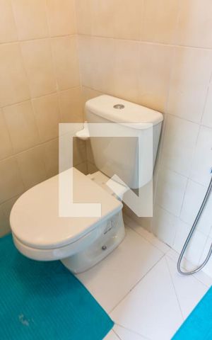 Casa à venda com 100m², 2 quartos e 2 vagasÁrea de Serviço, banheiro 