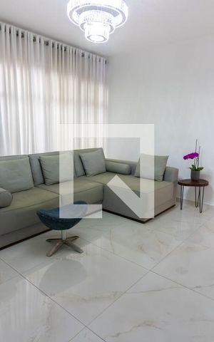 Casa à venda com 100m², 2 quartos e 2 vagasSala