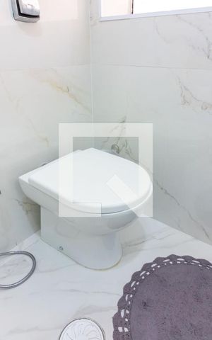 Casa à venda com 100m², 2 quartos e 2 vagasBanheiro 