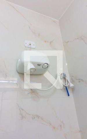 Casa à venda com 100m², 2 quartos e 2 vagasBanheiro 