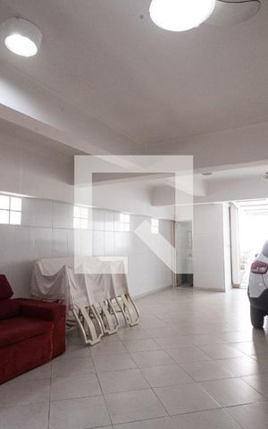 Casa para alugar com 121m², 2 quartos e 4 vagas Casa para alugar com 121m², 2 quartos e 4 vagasGaragem