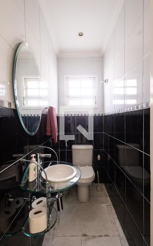 Casa para alugar com 121m², 2 quartos e 4 vagas Casa para alugar com 121m², 2 quartos e 4 vagasLavabo