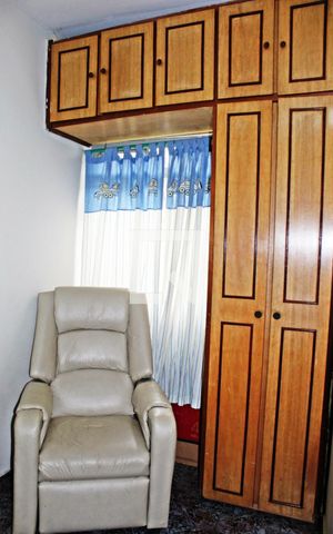 Casa à venda com 250m², 5 quartos e 3 vagasQuarto 2