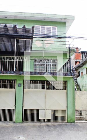 Casa à venda com 250m², 5 quartos e 3 vagasFachada