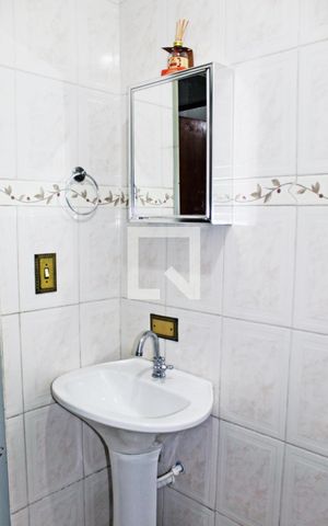 Casa à venda com 250m², 5 quartos e 3 vagasBanheiro