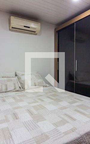 Apartamento à venda com 250m², 2 quartos e 2 vagas Apartamento à venda com 250m², 2 quartos e 2 vagasSuíte
