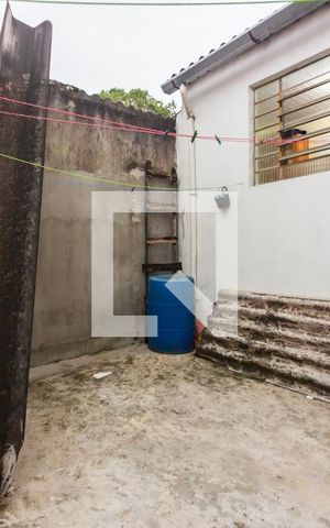Apartamento à venda com 250m², 2 quartos e 2 vagas Apartamento à venda com 250m², 2 quartos e 2 vagasFundos