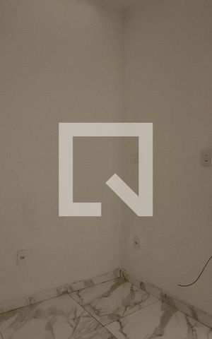 Casa para alugar com 80m², 1 quarto e 1 vaga Casa para alugar com 80m², 1 quarto e 1 vagaSala