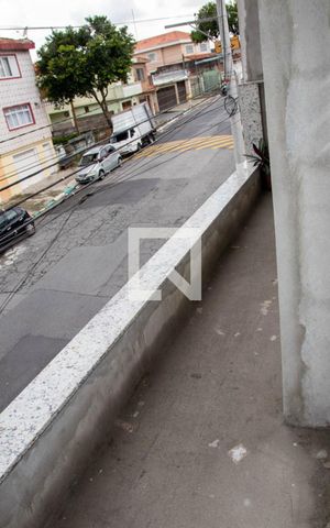 Casa à venda com 165m², 2 quartos e 1 vaga Casa à venda com 165m², 2 quartos e 1 vagaVaranda