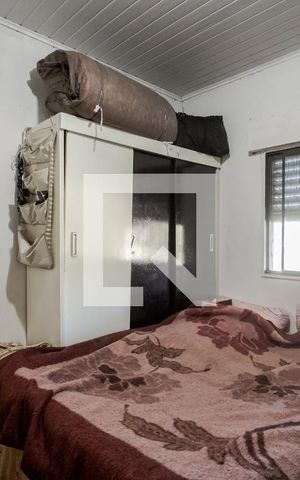 Casa à venda com 150m², 6 quartos e 2 vagas Casa à venda com 150m², 6 quartos e 2 vagasQuarto 1