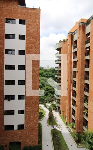 Apartamento para alugar com 270m², 4 quartos e 5 vagasVaranda da sala  