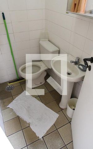 Apartamento para alugar com 270m², 4 quartos e 5 vagasBanheiro de Serviço