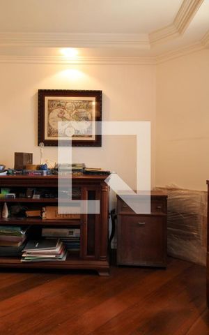 Apartamento para alugar com 270m², 4 quartos e 5 vagasEscritório