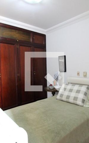 Apartamento para alugar com 270m², 4 quartos e 5 vagasSuíte 4 - Armários 