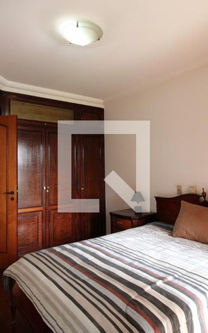 Apartamento para alugar com 270m², 4 quartos e 5 vagasSuíte 2 - Armários 