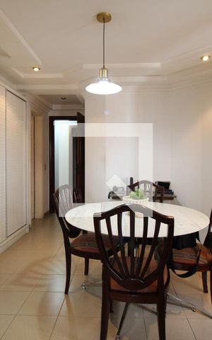 Apartamento para alugar com 270m², 4 quartos e 5 vagasCozinha