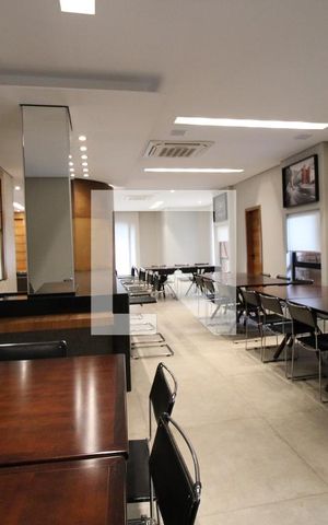 Apartamento para alugar com 270m², 4 quartos e 5 vagasÁrea comum - Salão de festas 