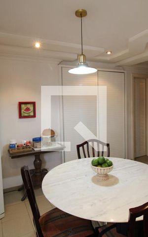 Apartamento para alugar com 270m², 4 quartos e 5 vagasCozinha