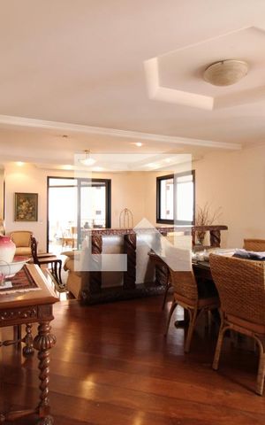 Apartamento para alugar com 270m², 4 quartos e 5 vagasSala