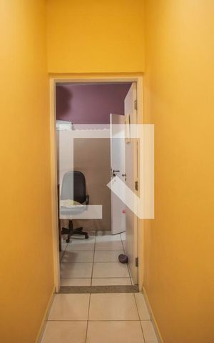 Casa à venda com 162m², 3 quartos e 1 vaga Casa à venda com 162m², 3 quartos e 1 vagaCorredor