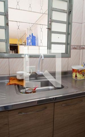 Casa à venda com 320m², 5 quartos e 1 vaga Casa à venda com 320m², 5 quartos e 1 vagaCasa 2 - Cozinha