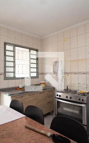 Casa à venda com 320m², 5 quartos e 1 vaga Casa à venda com 320m², 5 quartos e 1 vagaCasa 2 - Cozinha