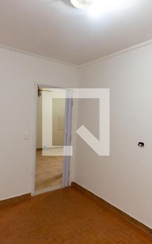 Casa para alugar com 54m², 2 quartos e sem vaga Casa para alugar com 54m², 2 quartos e sem vagaQuarto